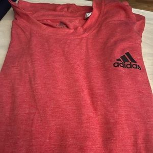 Mens Adidas tee.